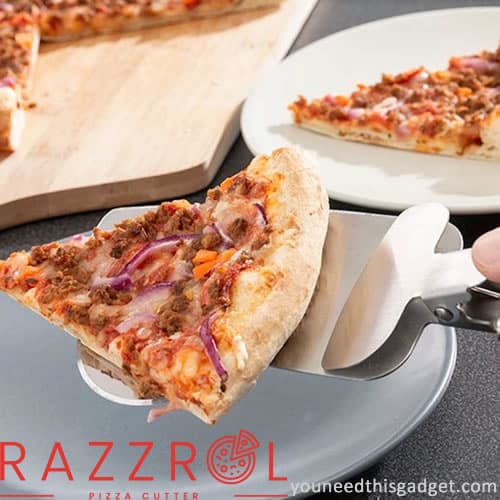 Qinux Razzrol, built-in pizza serving paddle